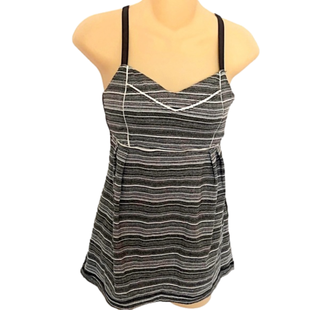 LULULEMON - Top with Built in bra